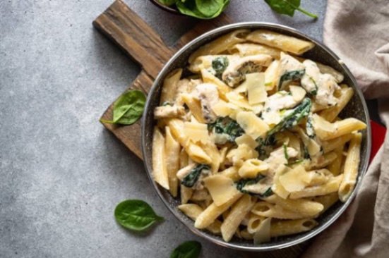 Spagetti - Kremalı Fesleğenli Soslu